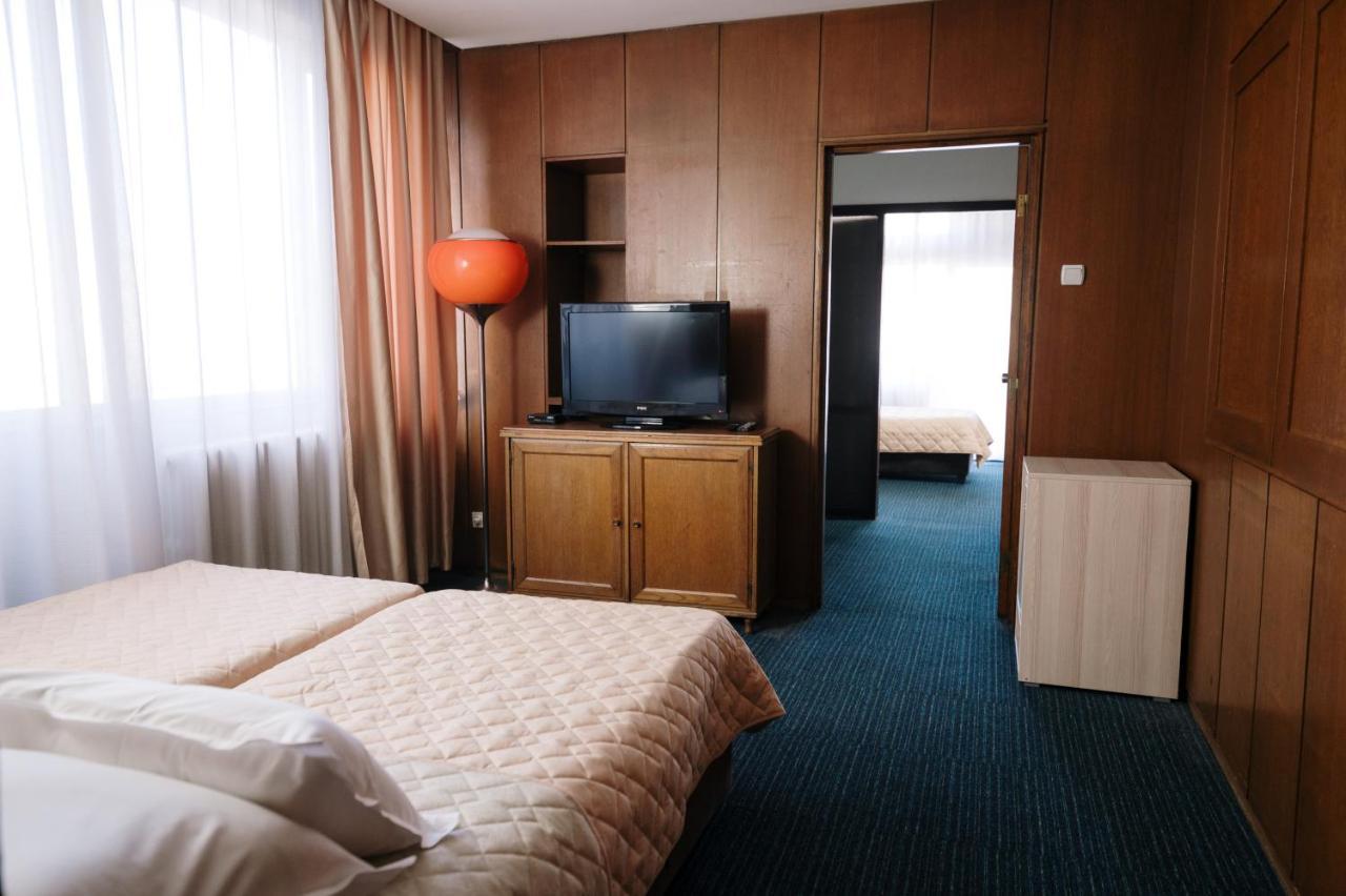 Hotel Slavija Belgrade Exterior photo