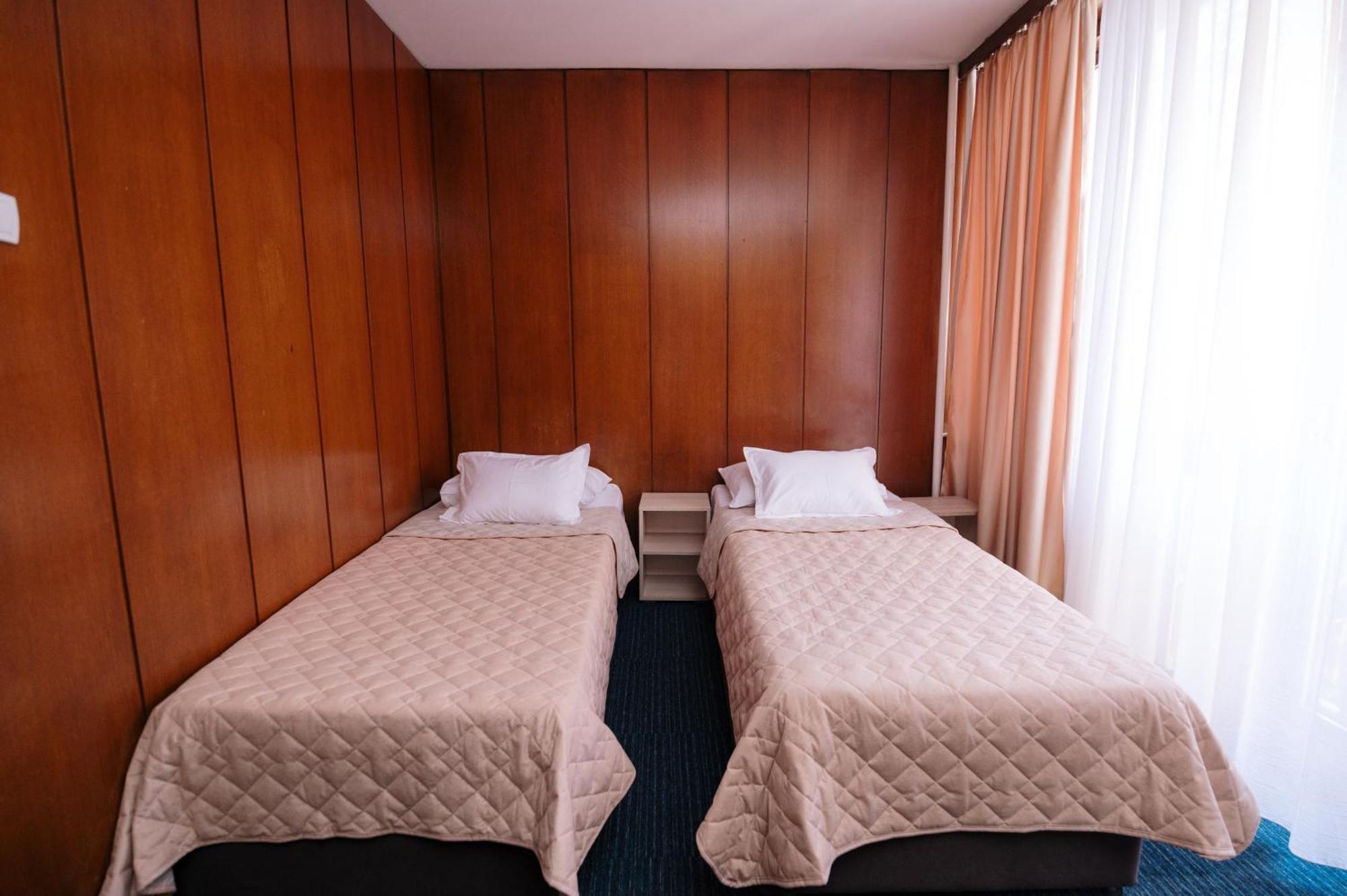 Hotel Slavija Belgrade Room photo