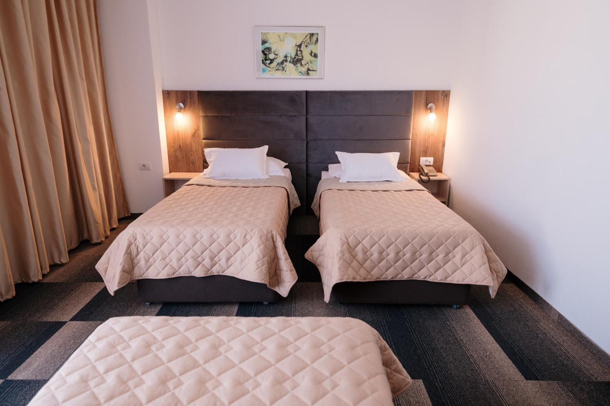 Hotel Slavija Belgrade Room photo